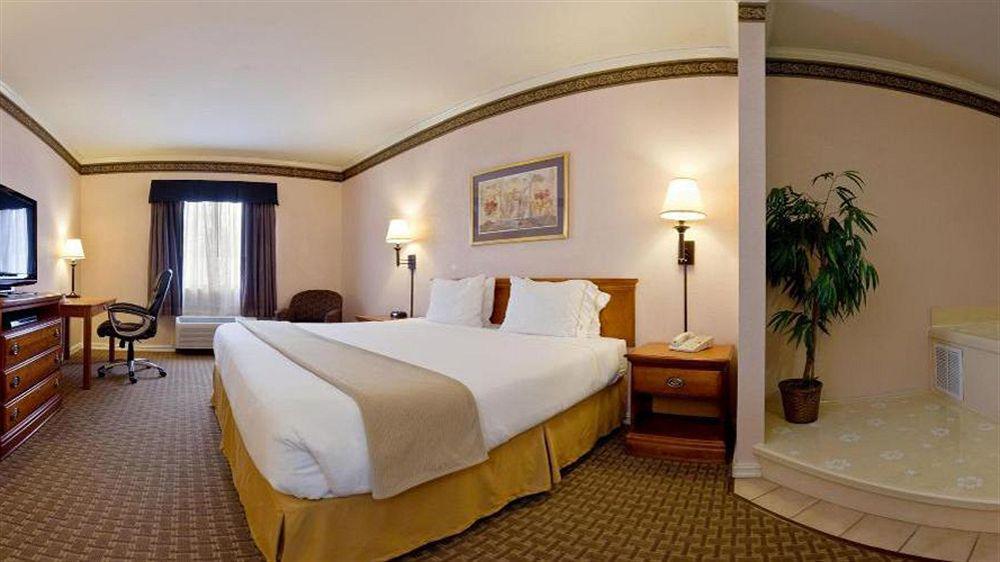 Holiday Inn Express North Tyler Exteriér fotografie